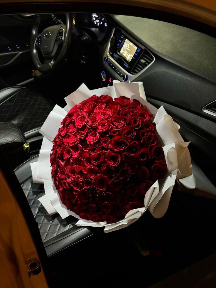 North Bridge Hub workshop space where corporate flower arrangements are designed and prepared for business delivery